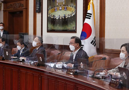 김 총리 “G7 국가들과 어깨 나란히…국민 기대도 높아져”