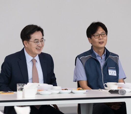 김동연 지사, 경기도청 3개 공무원노조 임원진과 첫 만남. 소통의 시간 가져